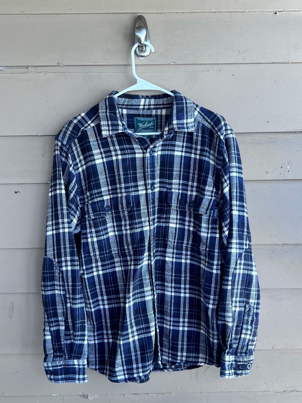 Woolrich Plaid Flannel Button Down Shirt Mens Size M Fall Cozy Outdoor
